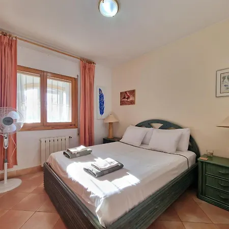 Feriehus Casa Tanya *